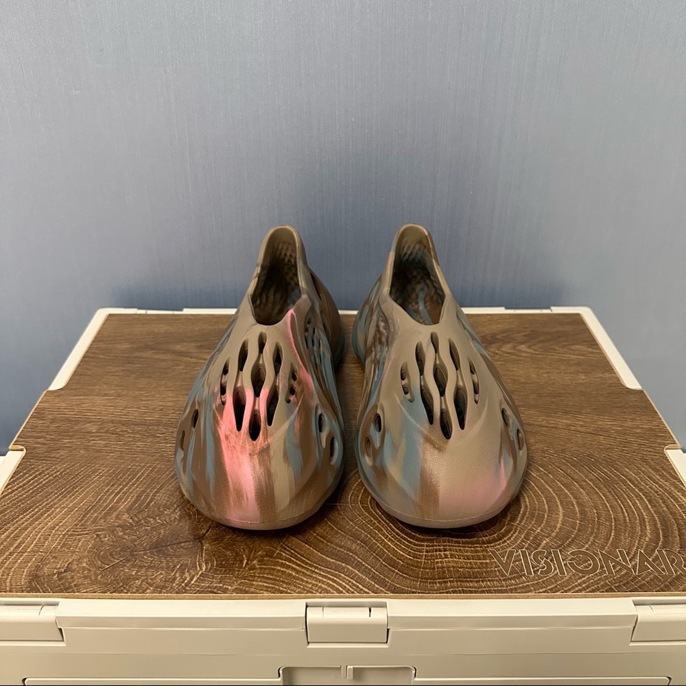 Yeezy Foam MX Sand Grey